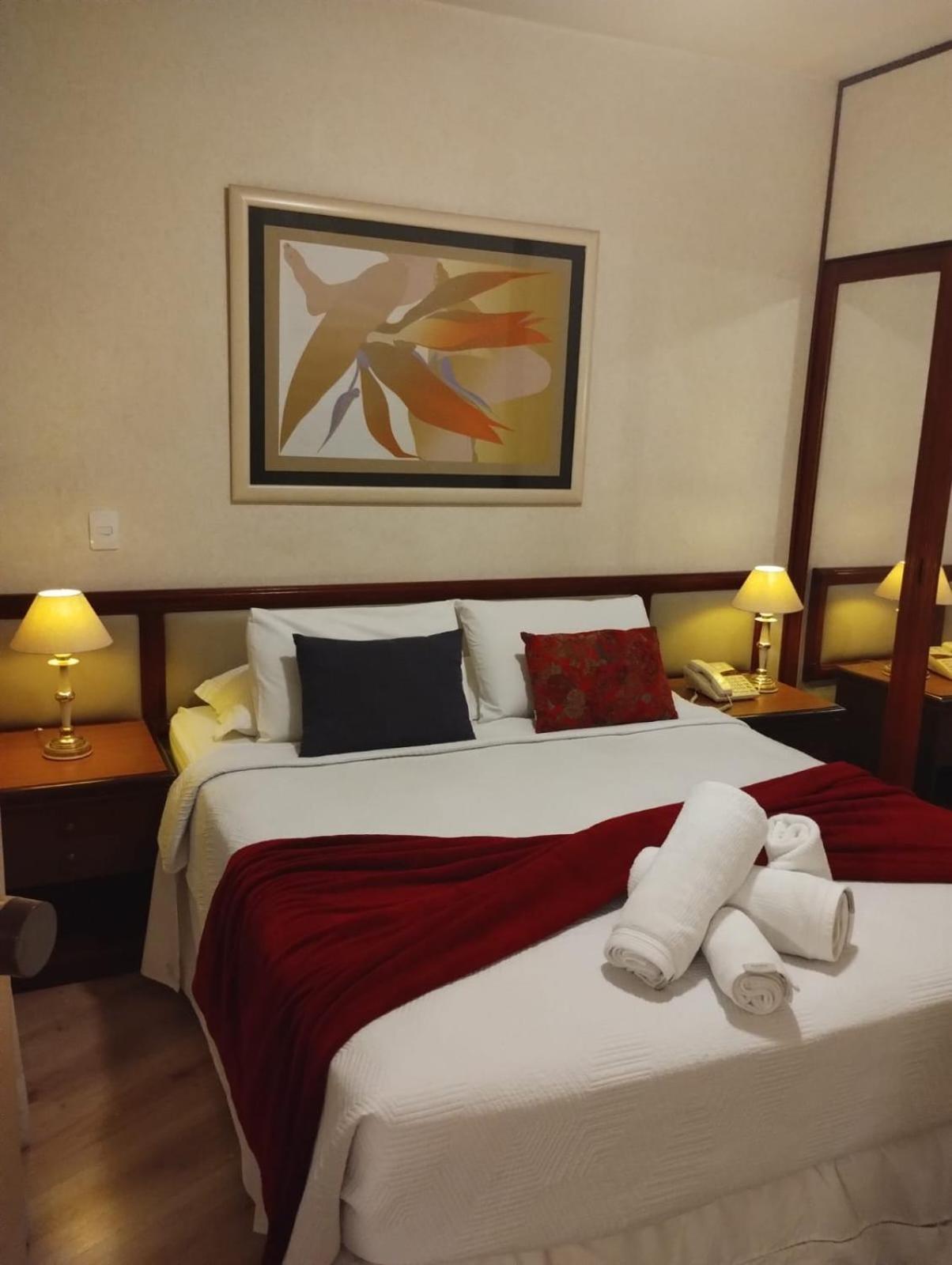 Street 1905 Apartemen *