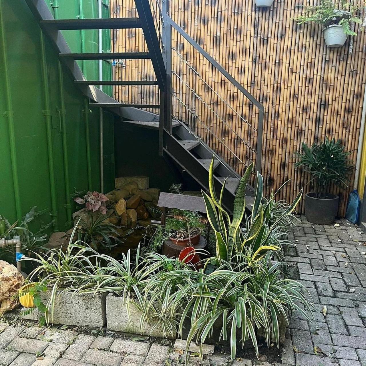 Rumah liburan Estudios Conteiners De 02 A 04 Regiao Lapa *