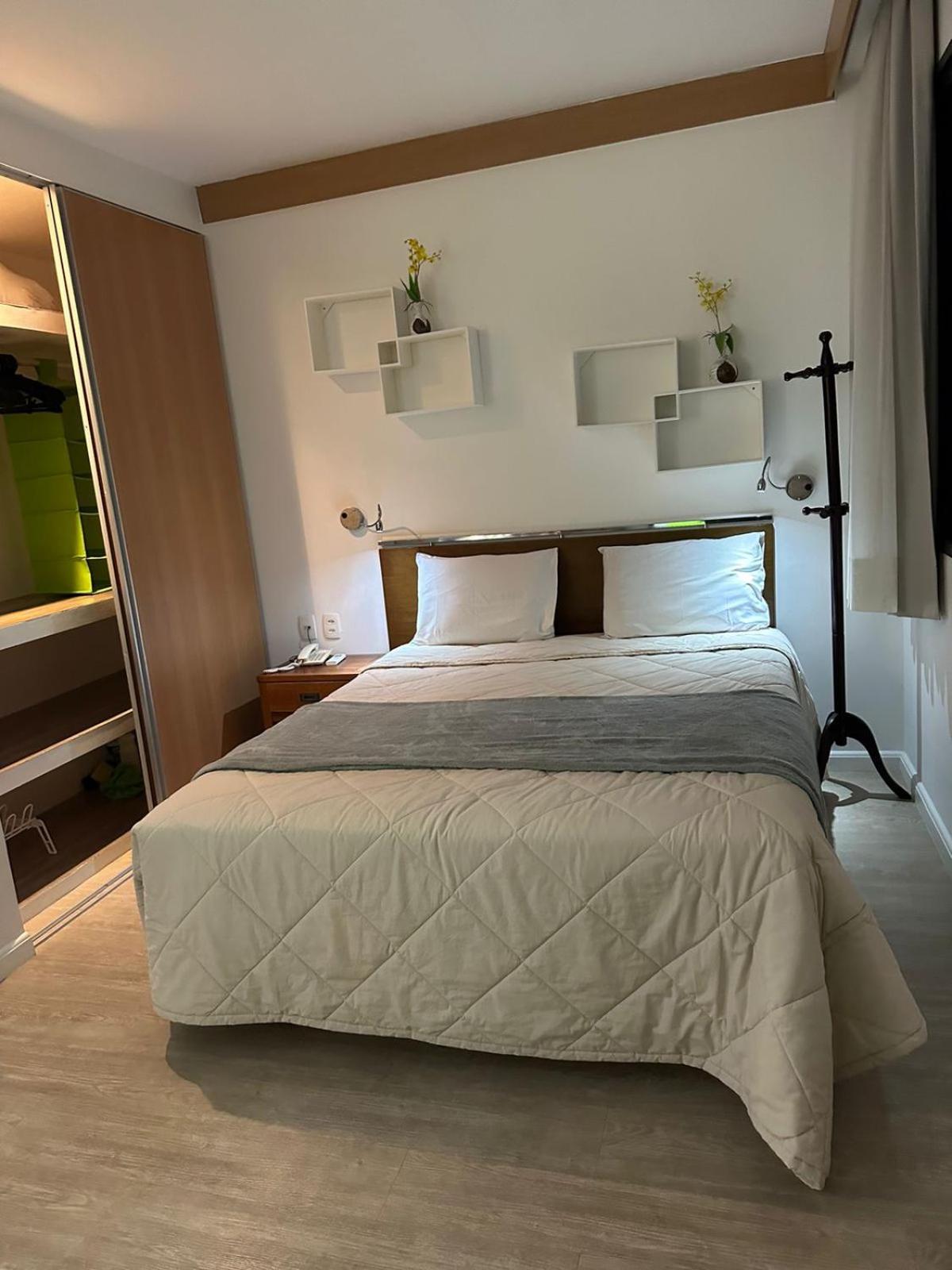 Căn hộ Studio Living Faria Lima *