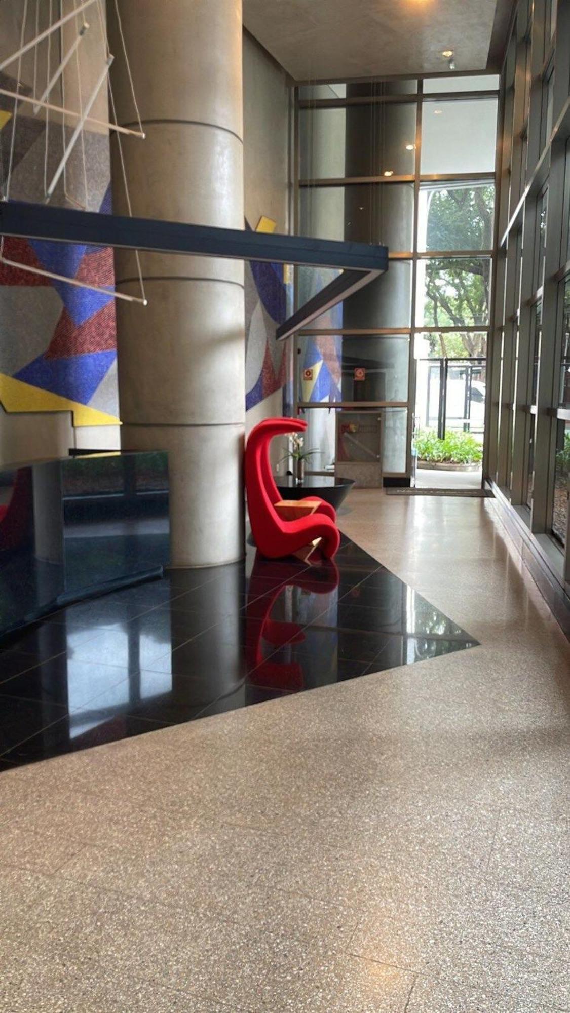 Metro Republica Apartemen