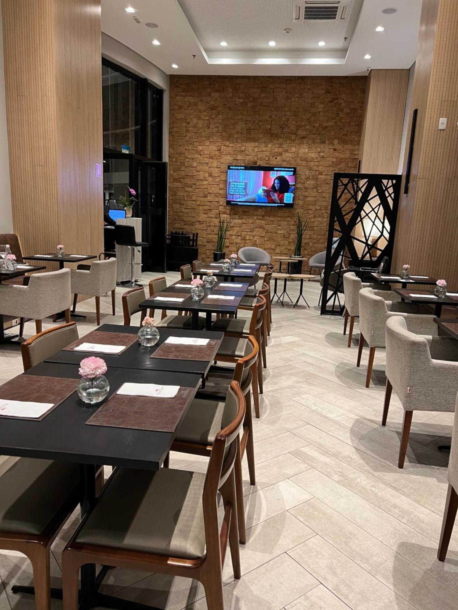 Studio Living Itaim Bibi Khách sạn hẻo lánh *