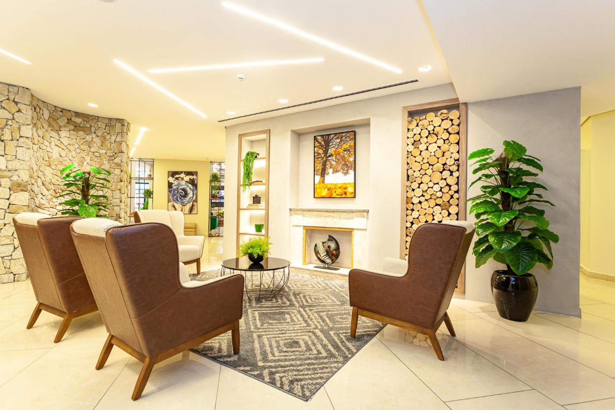 Apartemen Street 1905 *