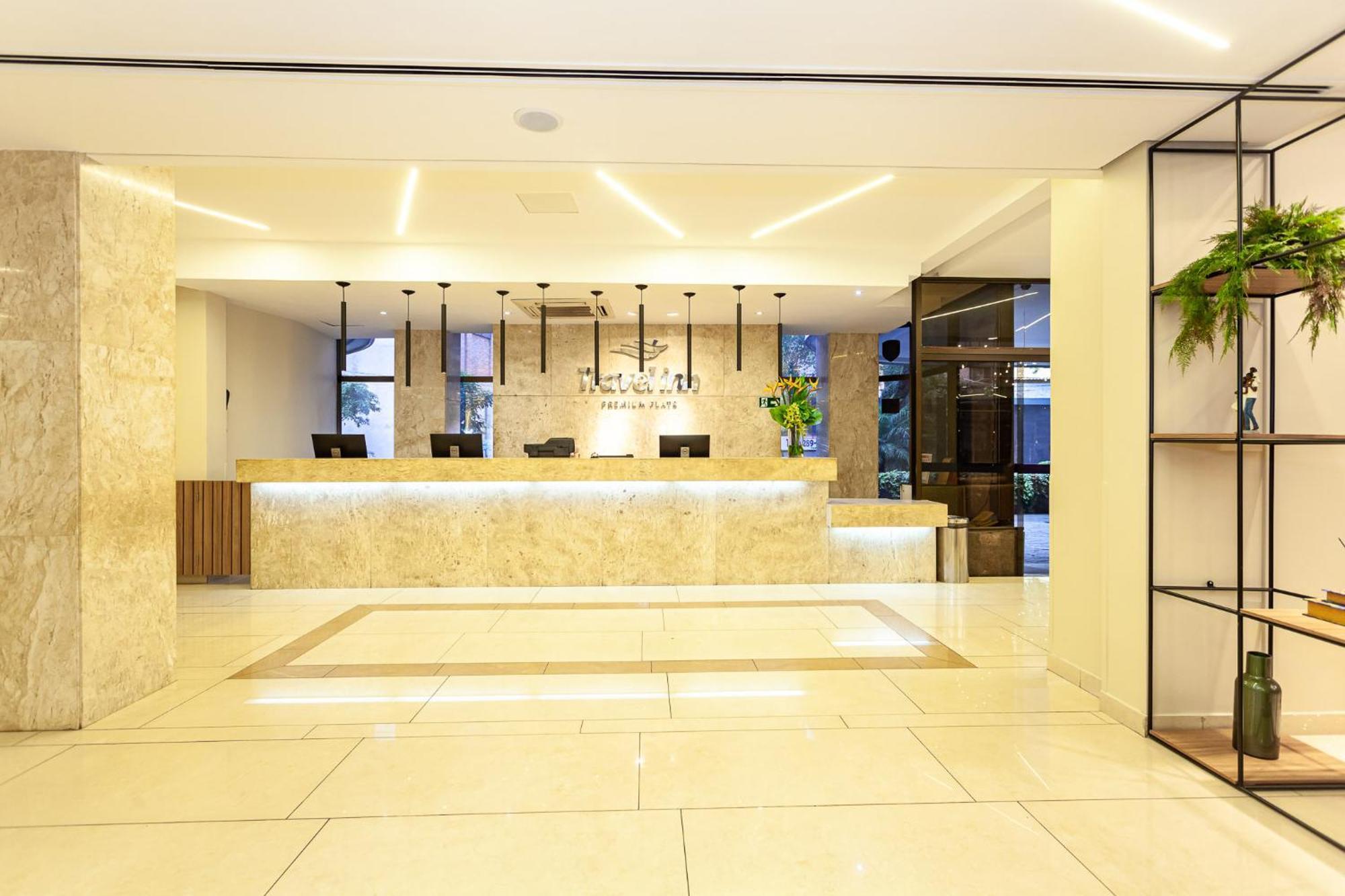 Street 1905 Apartemen *