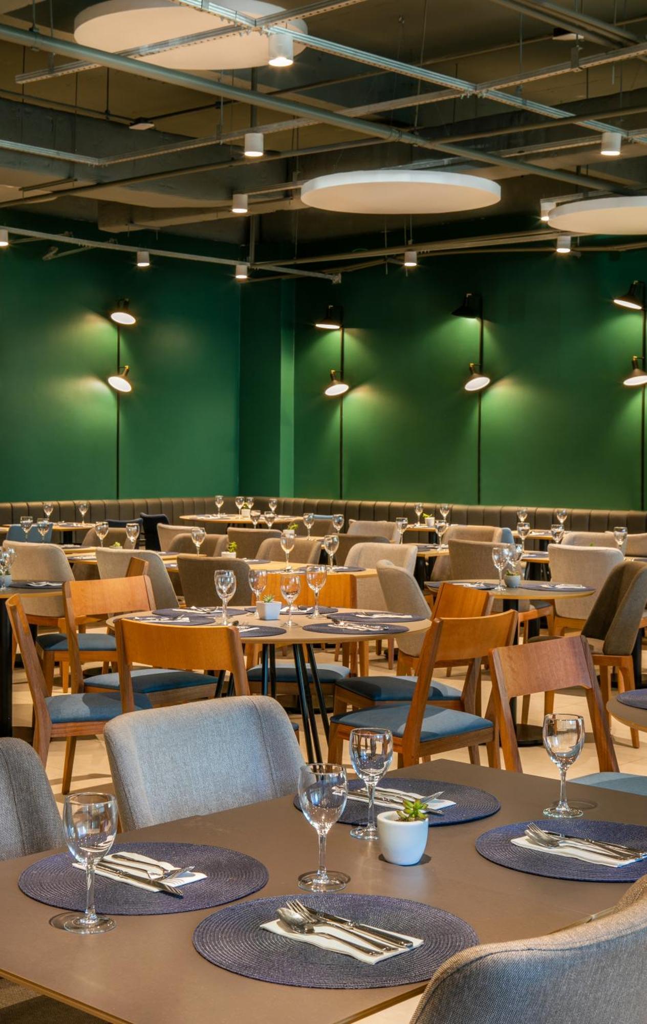 Hotel Nacoes Unidas Affiliated By Melia 4*
