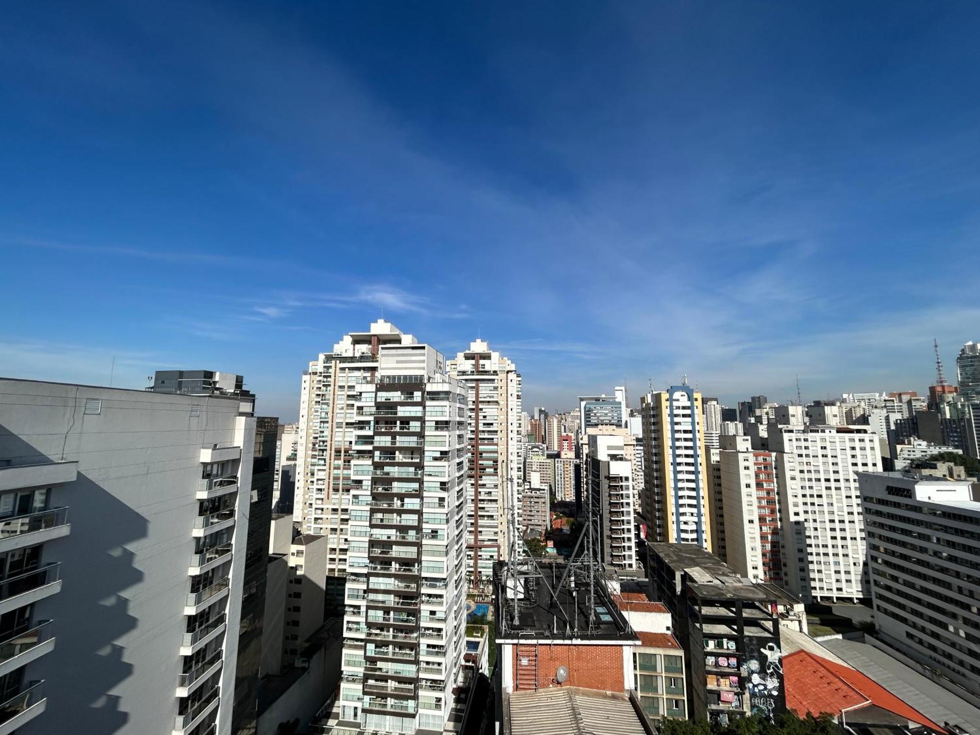 802 - Bela Cintra Apartment *