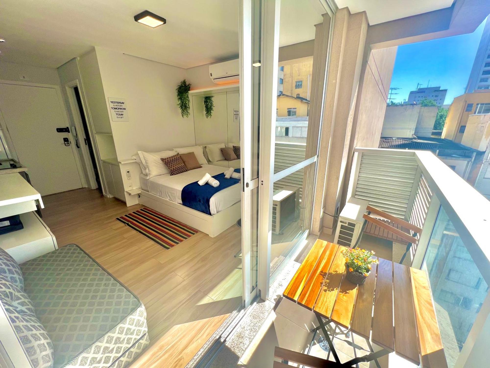 Apartemen Moderno Apto Com Piscina Rua Augusta E Frei Caneca