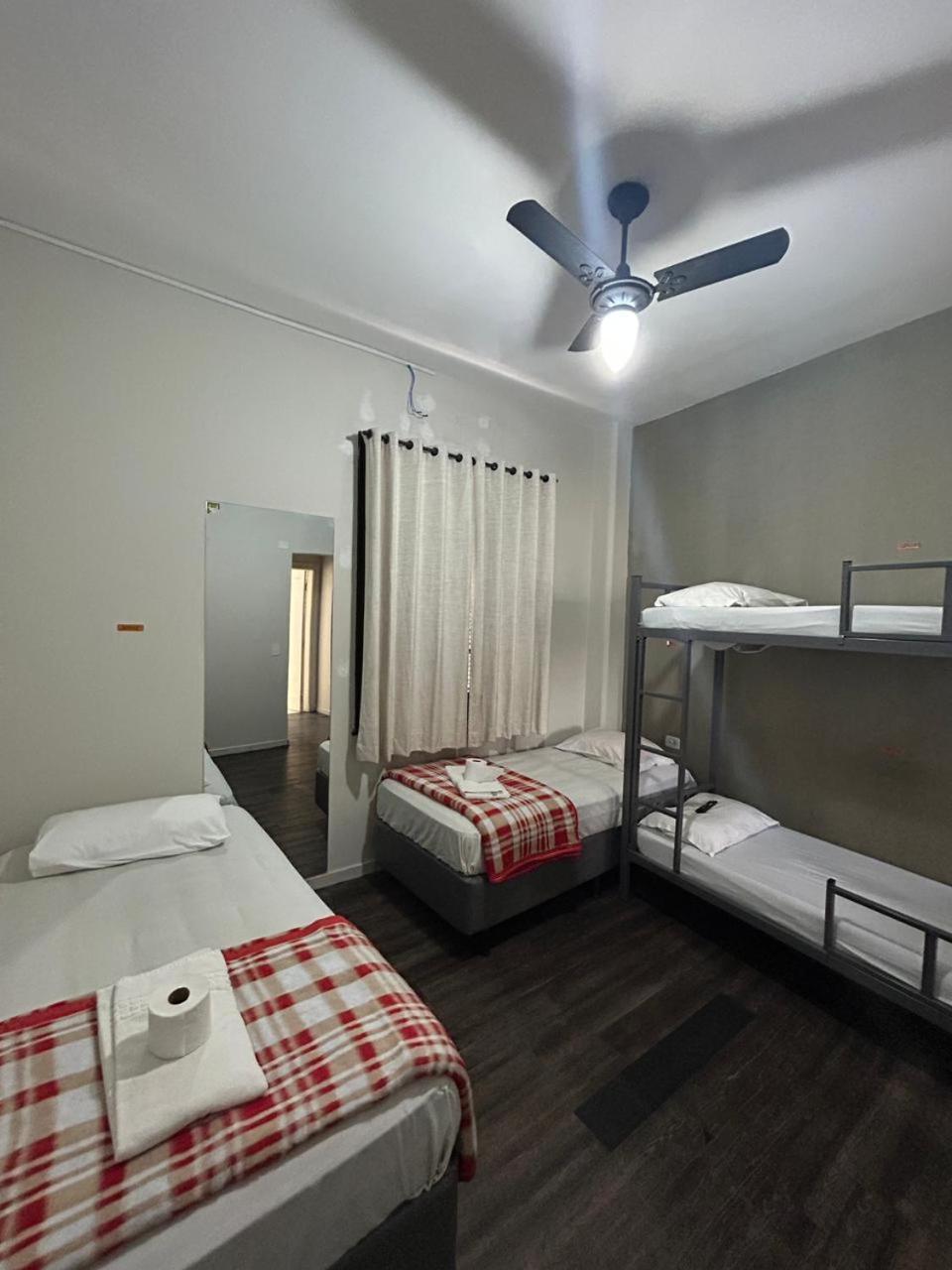 Carabelas - Proximo A 25 De Marco E Bras Hostel