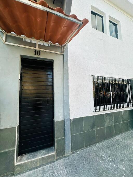 Daire Mobiliado E Confortavel Zn - Cod 06