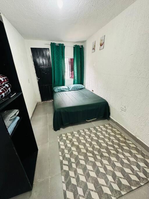 Daire Kitnet Confortavel Mobiliada Casal Zn -cod 01 *