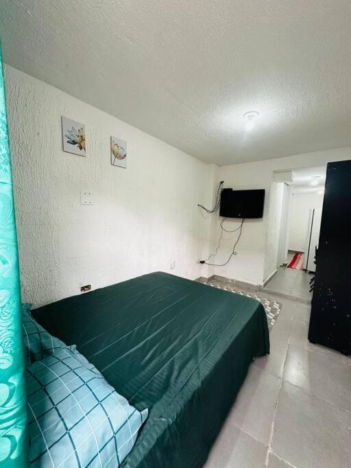 Daire Kitnet Confortavel Mobiliada Casal Zn -cod 01 Sao Paulo