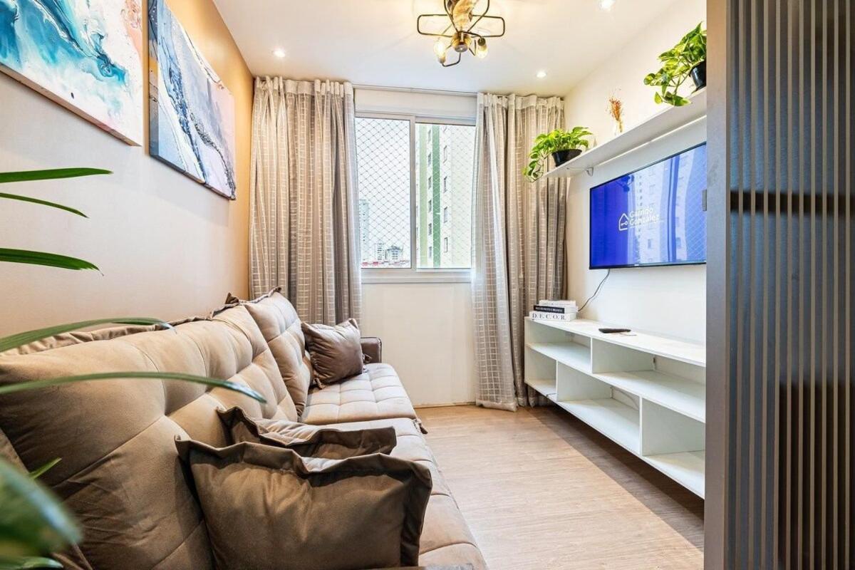 Apartemen Novo E Espacoso 2 Ap. No Bras C/piscina/metro Bras Sao Paulo
