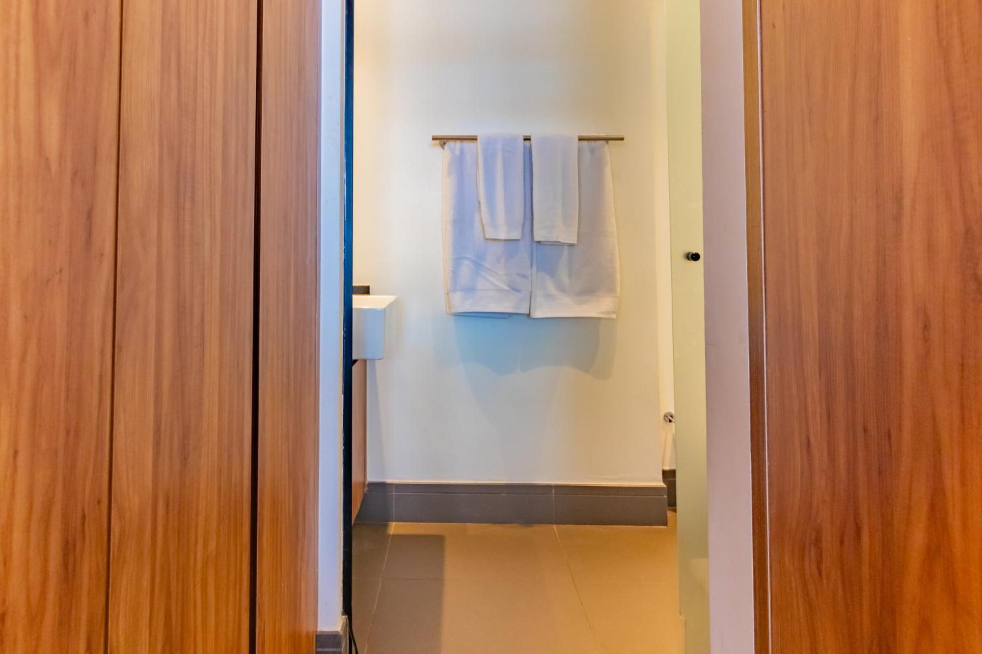 Flat Best View Bar Sauna Pool Gym *