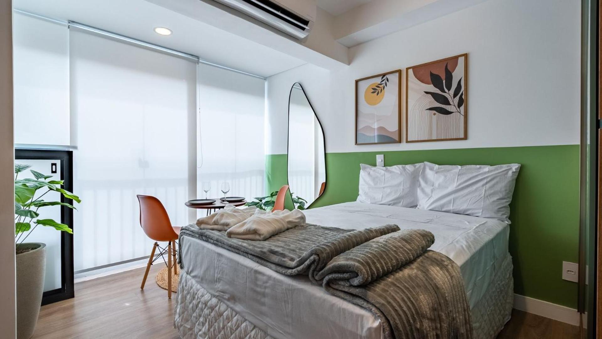 Modernos E Completos Ao Lado Da Estacao Mariana Tatil Evi