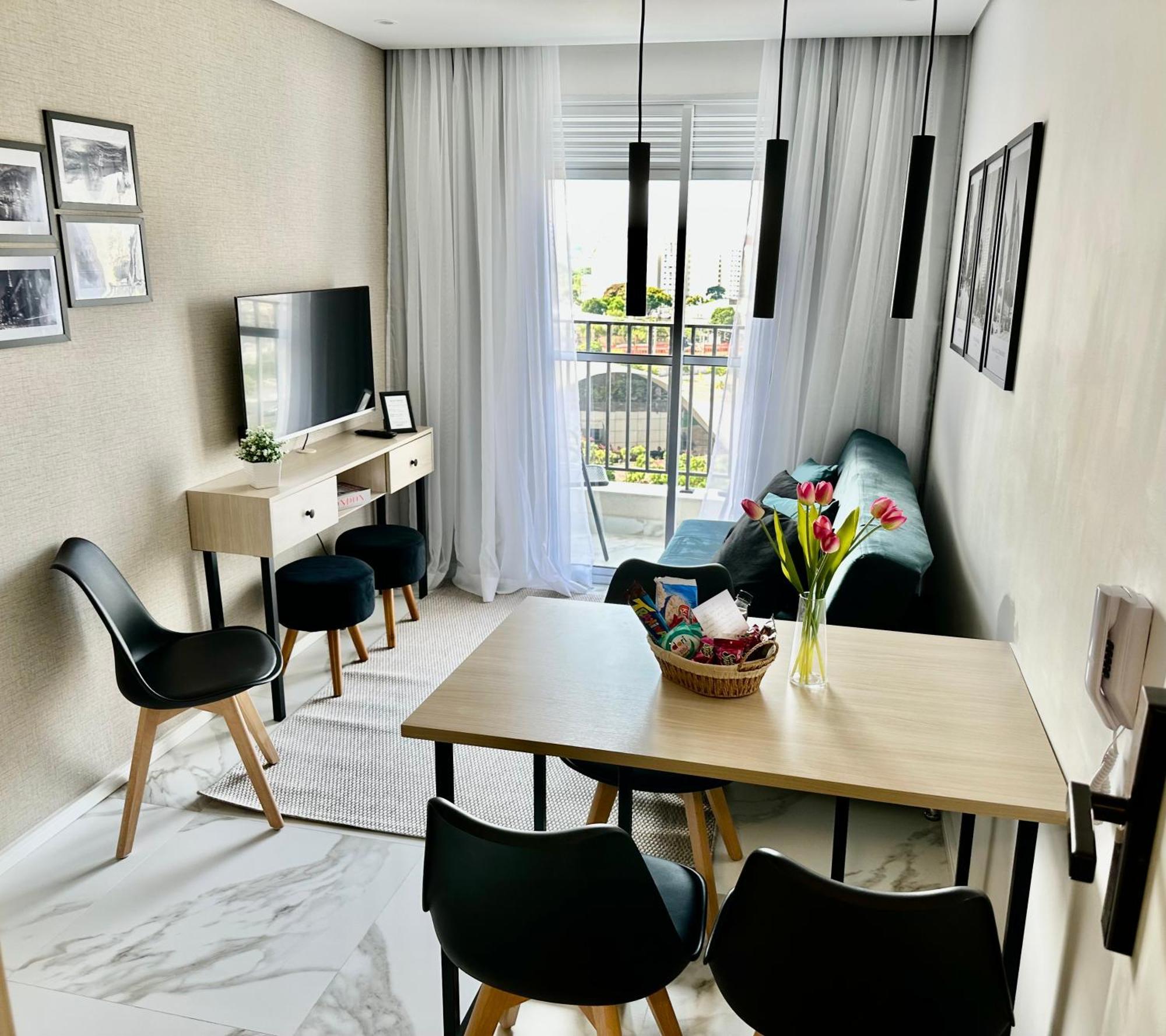 Apartment Decorado Com Sacada No Polo Cultural E Eventos Da De