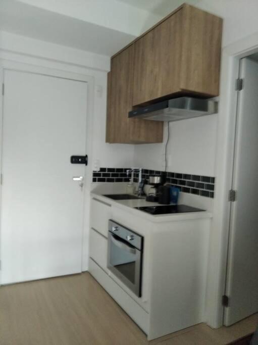 Daire 1 Dorm -itaim Bibi A 5 Min Av Faria Lima Und1903 Sao Paulo