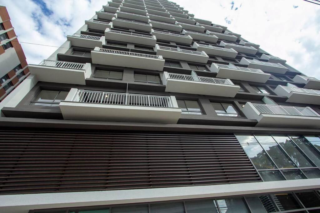 Daire 1 Dorm -itaim Bibi A 5 Min Av Faria Lima Und1903 *