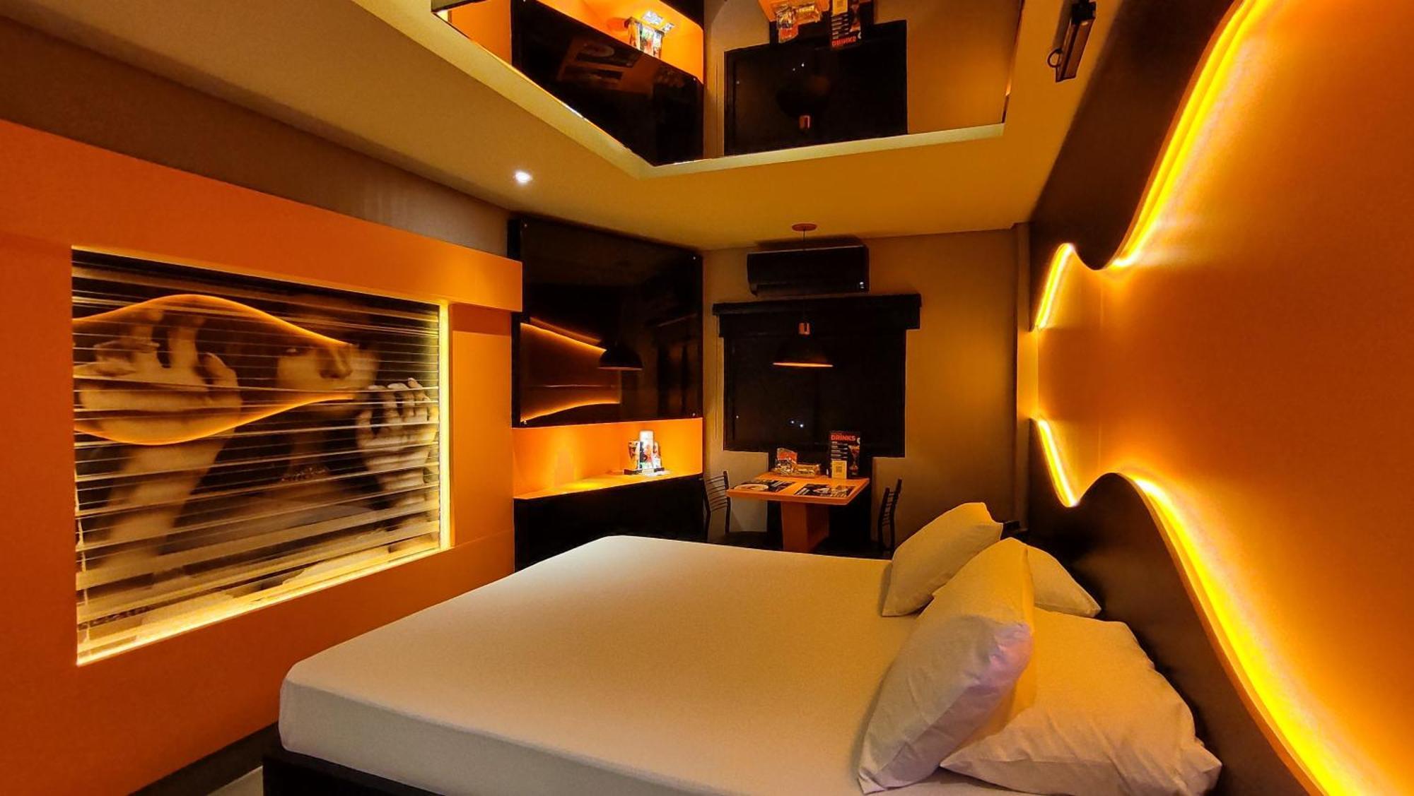 Hotel cinta Swing 1