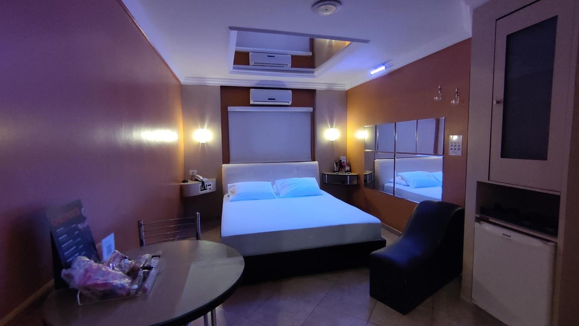 Hotel cinta Swing 1