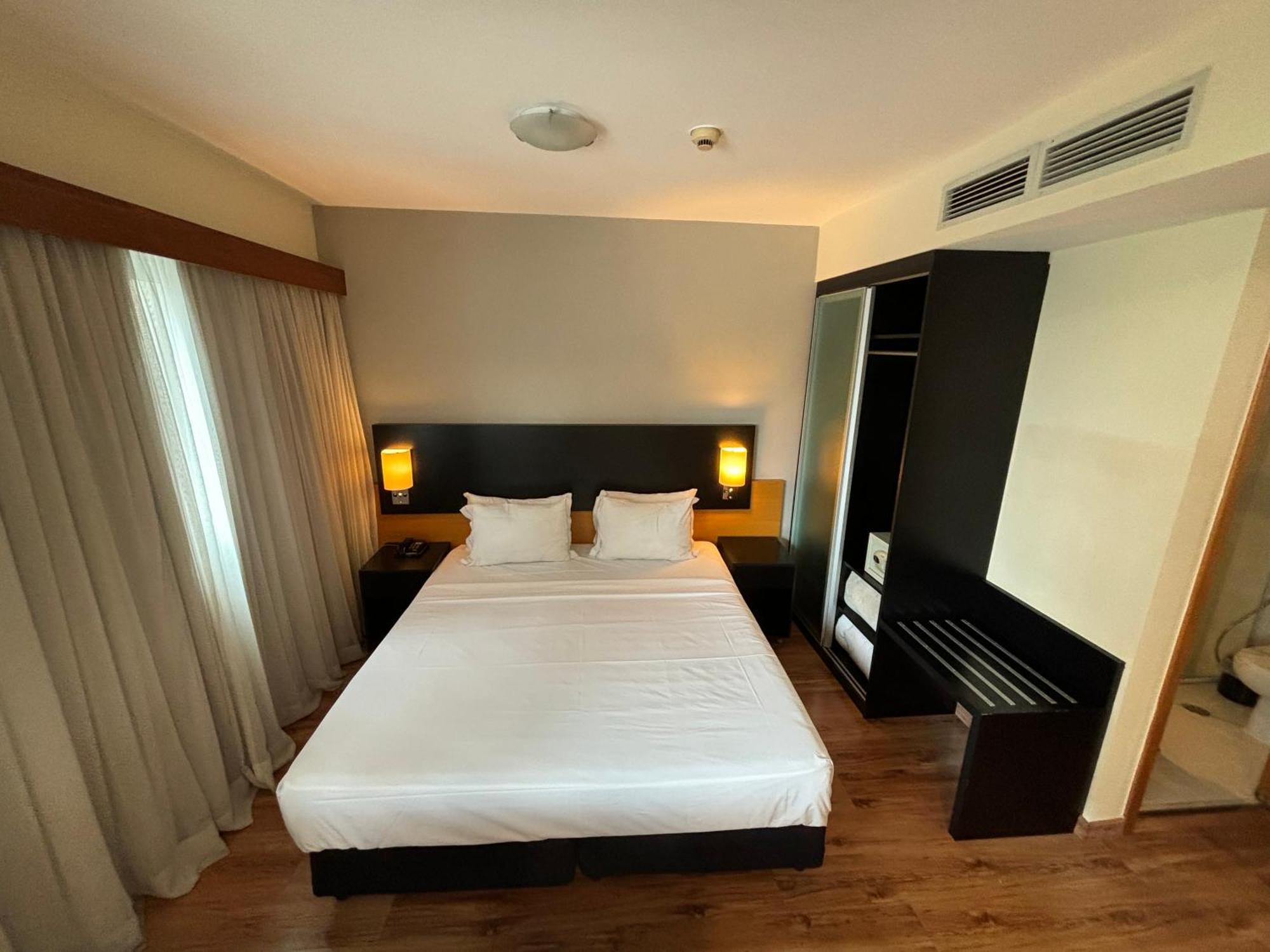 Flat 5 Min Metro Paraiso Av Paulista
