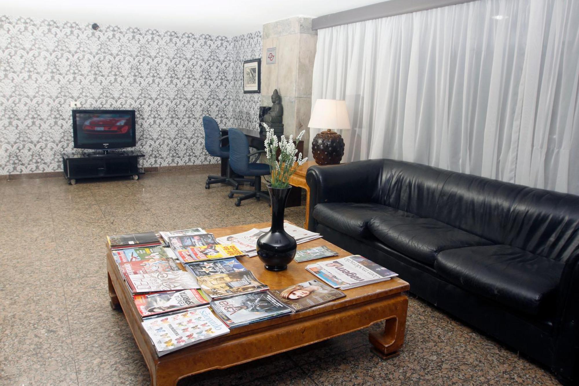 Hotel Plaza Apolo