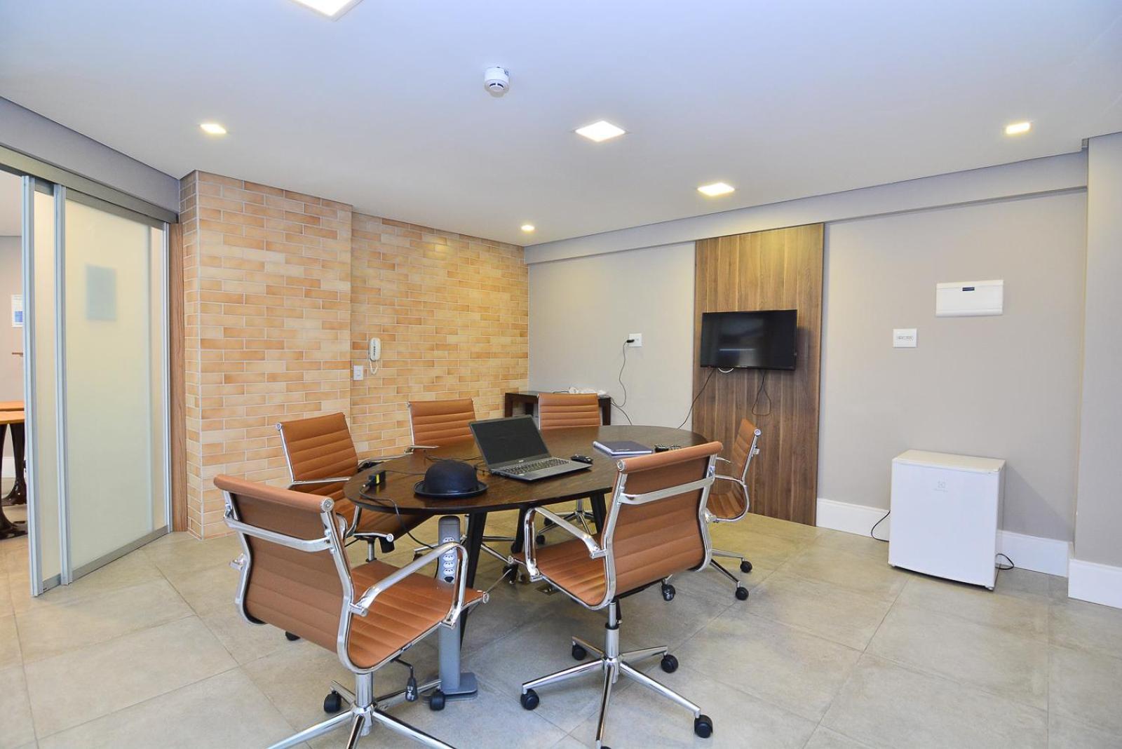 Charlie Faria Lima Apartment *