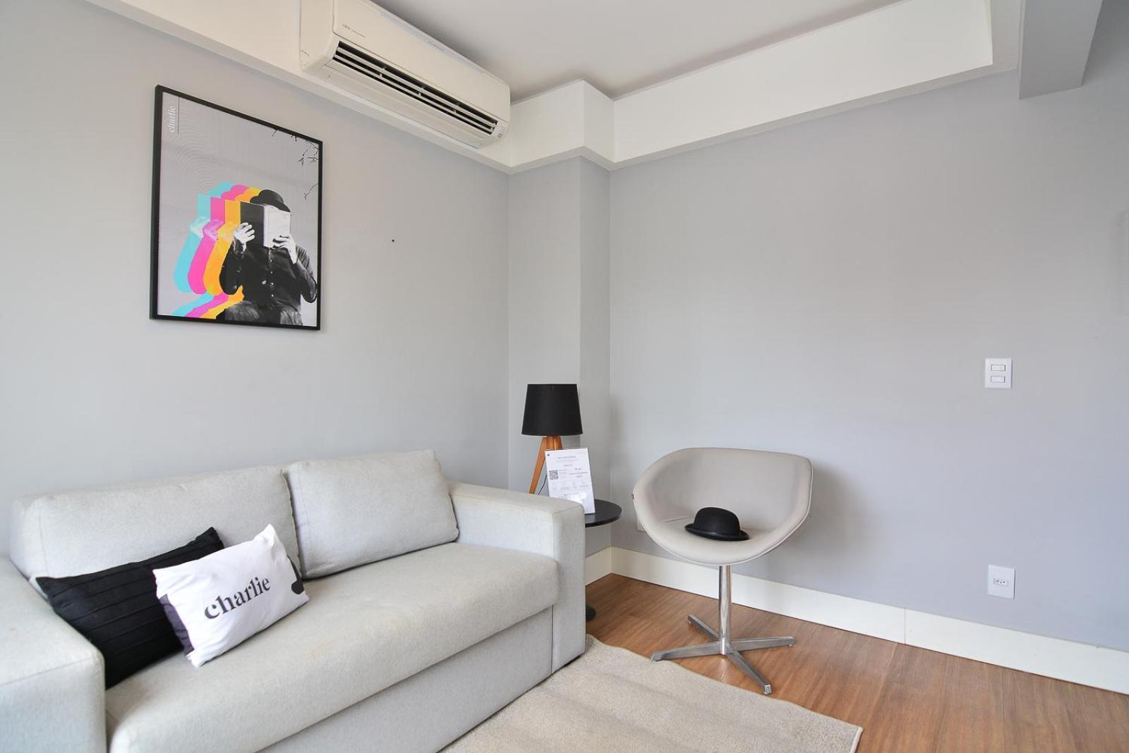 Charlie Faria Lima Apartment *