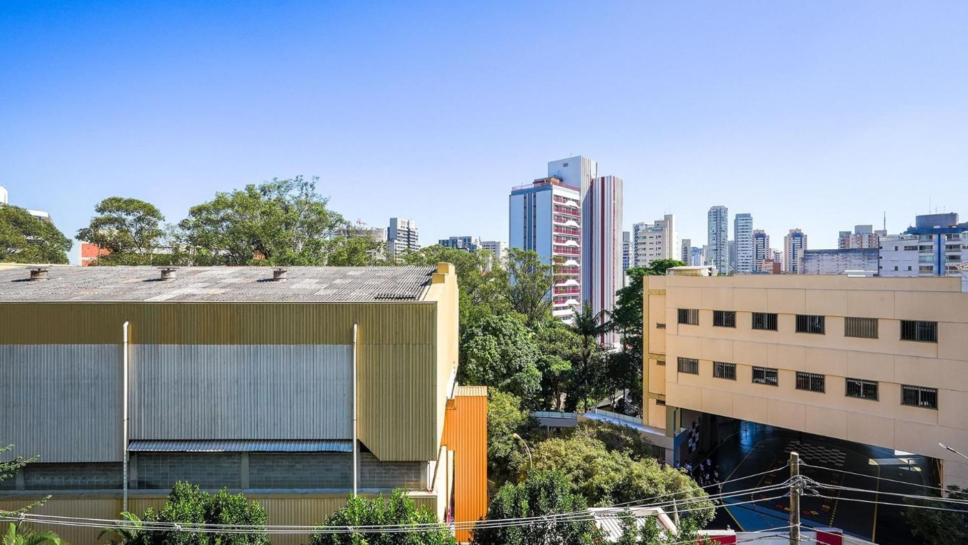 Modernos E Completos Ao Lado Da Estacao Mariana Tatil Evi