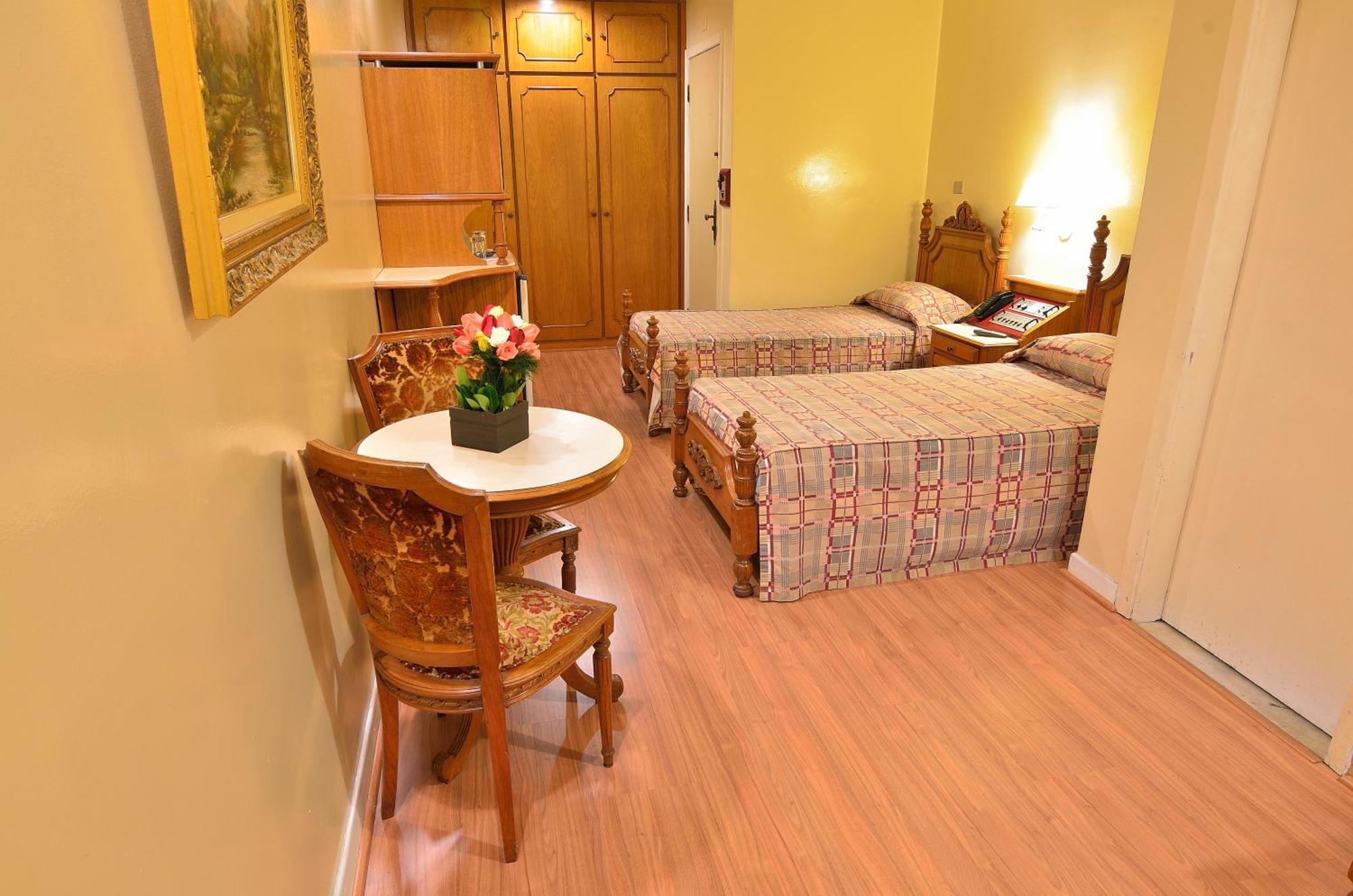 Castelar Hotel