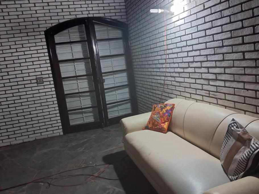Rumah liburan Linda Casa 3 Quartos Expo Sp A 1 Km *