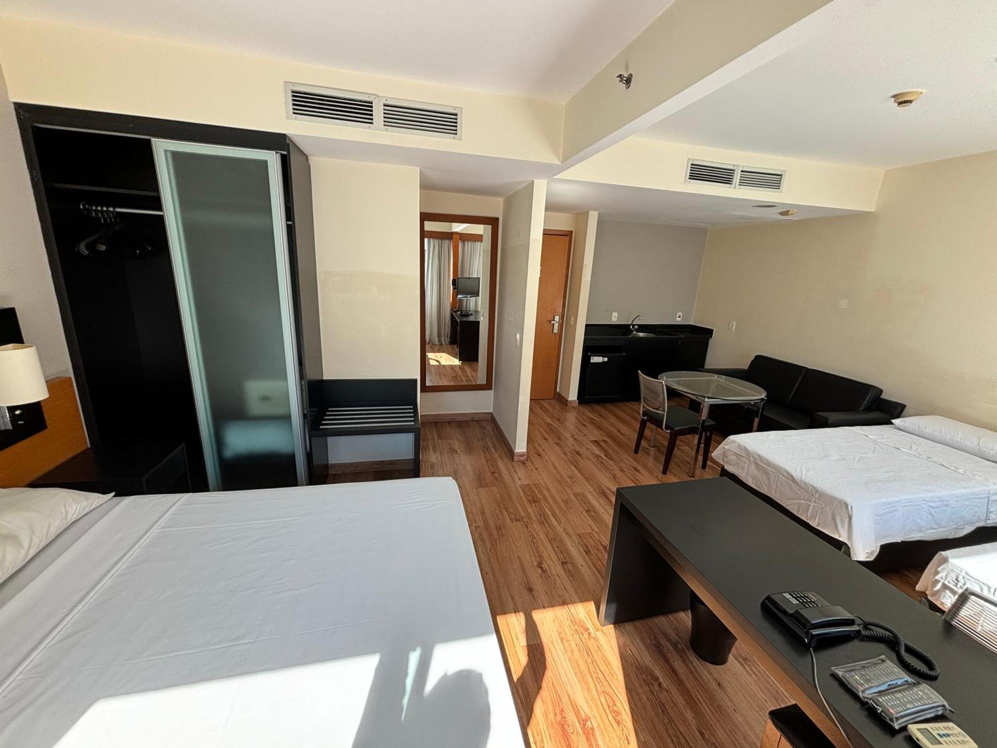Flat 5 Min Metro Paraiso Av Paulista
