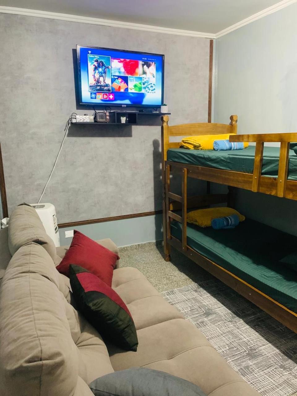Bras, Rua Tiers, Ap Vautier, 7 Pessoas, 2 Quartos, Pe Na Feirinha Da Madrugada, Cozinha *