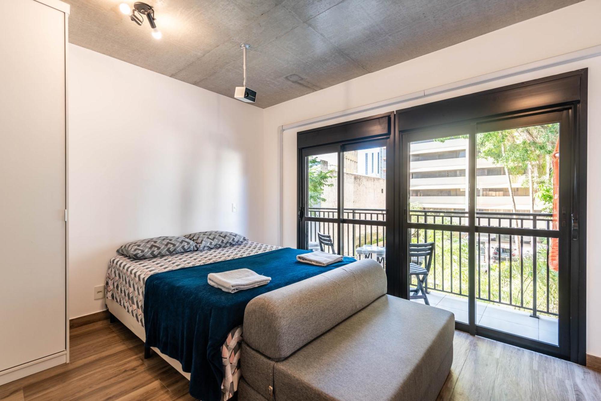 21 - Cozy New Studio, Movie Screen Daire