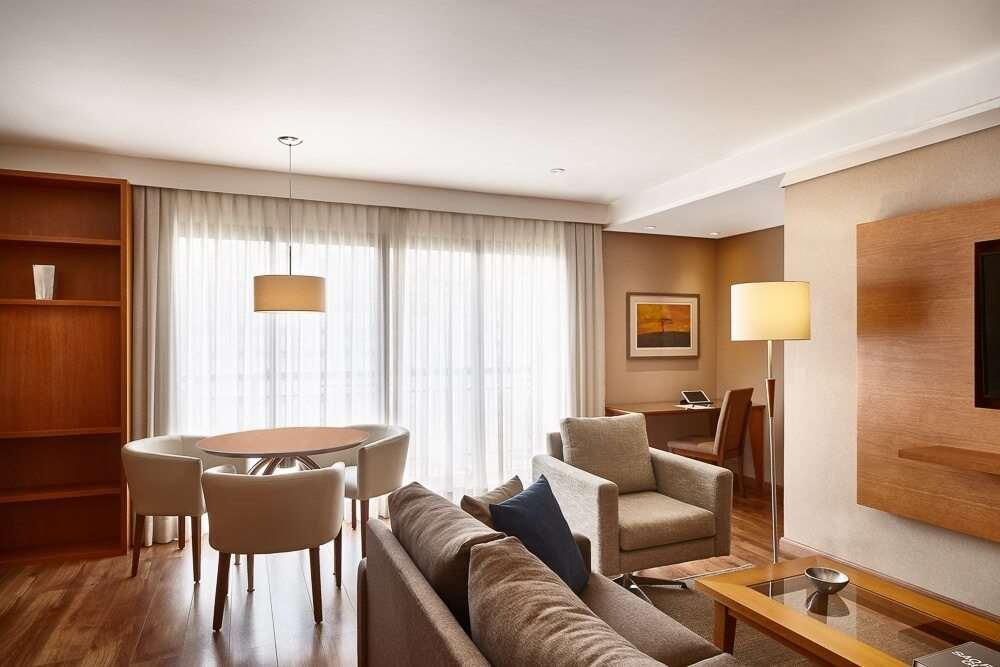 Otel George V Casa Branca