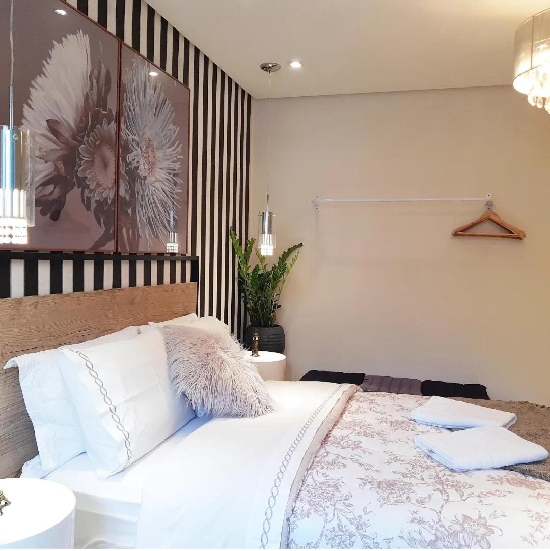 Live House Boutique Guest house