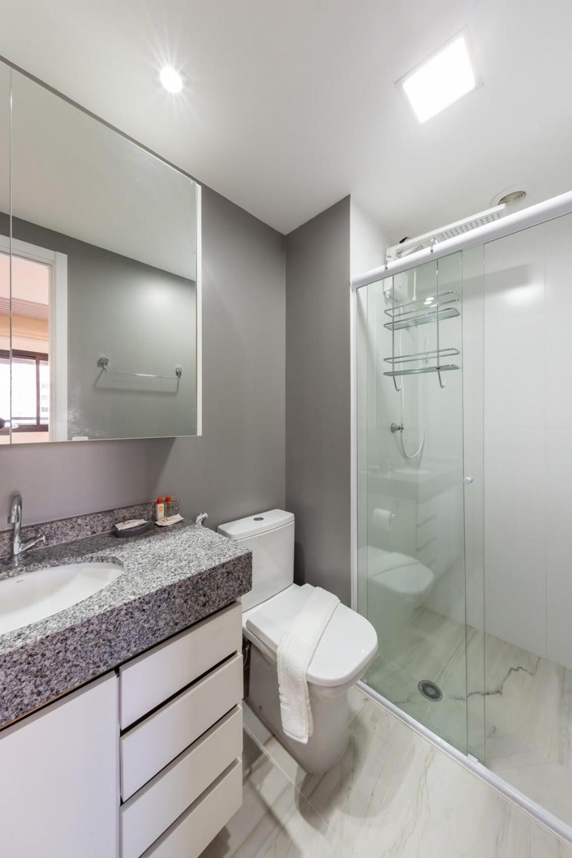 Apartemen Bhomy Brooklin - 10min Do Metro Campo Belo Mor406 Sao Paulo