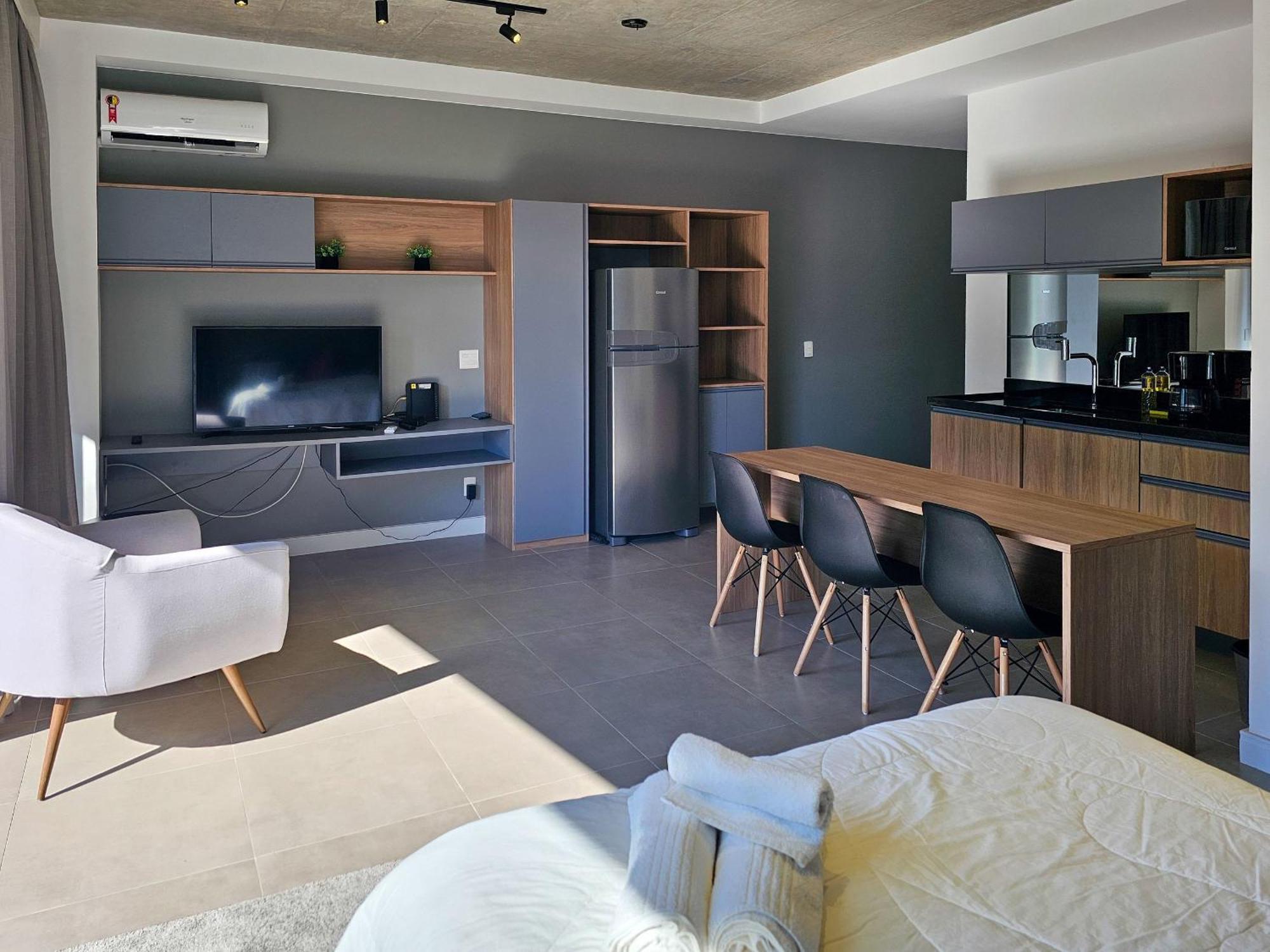Vn Millenium By Housi Apartment *