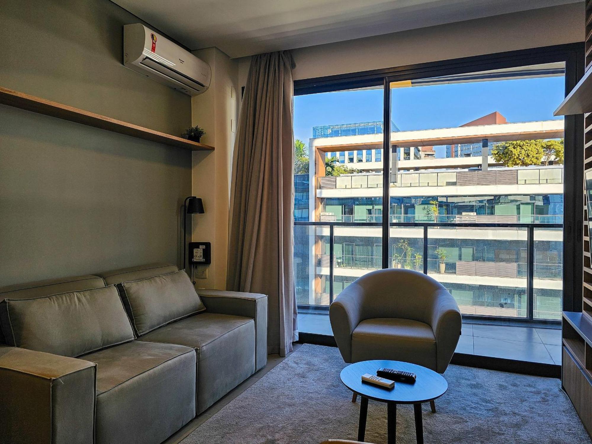 Vn Millenium By Housi Apartment