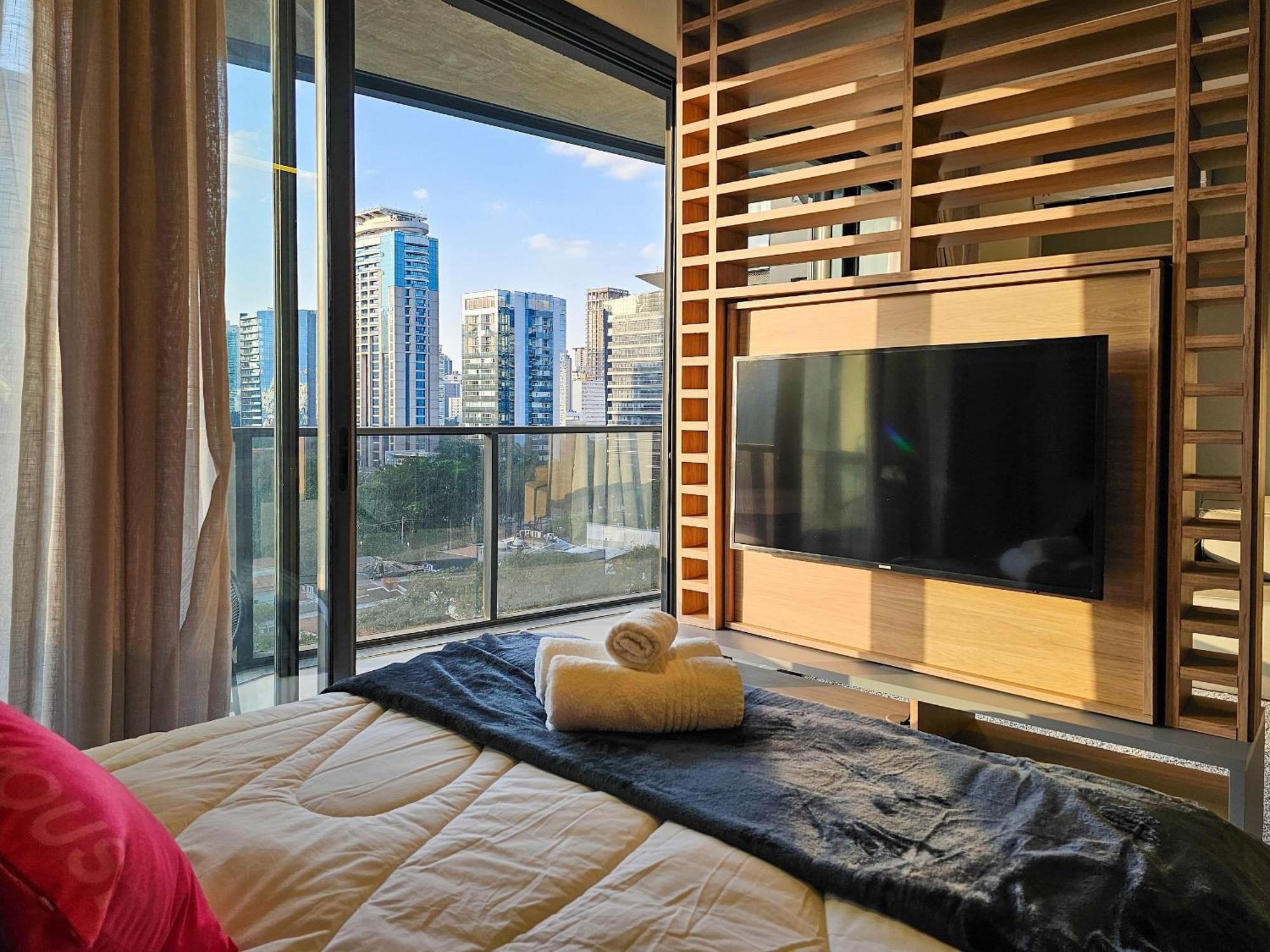 Vn Millenium By Housi Apartment
