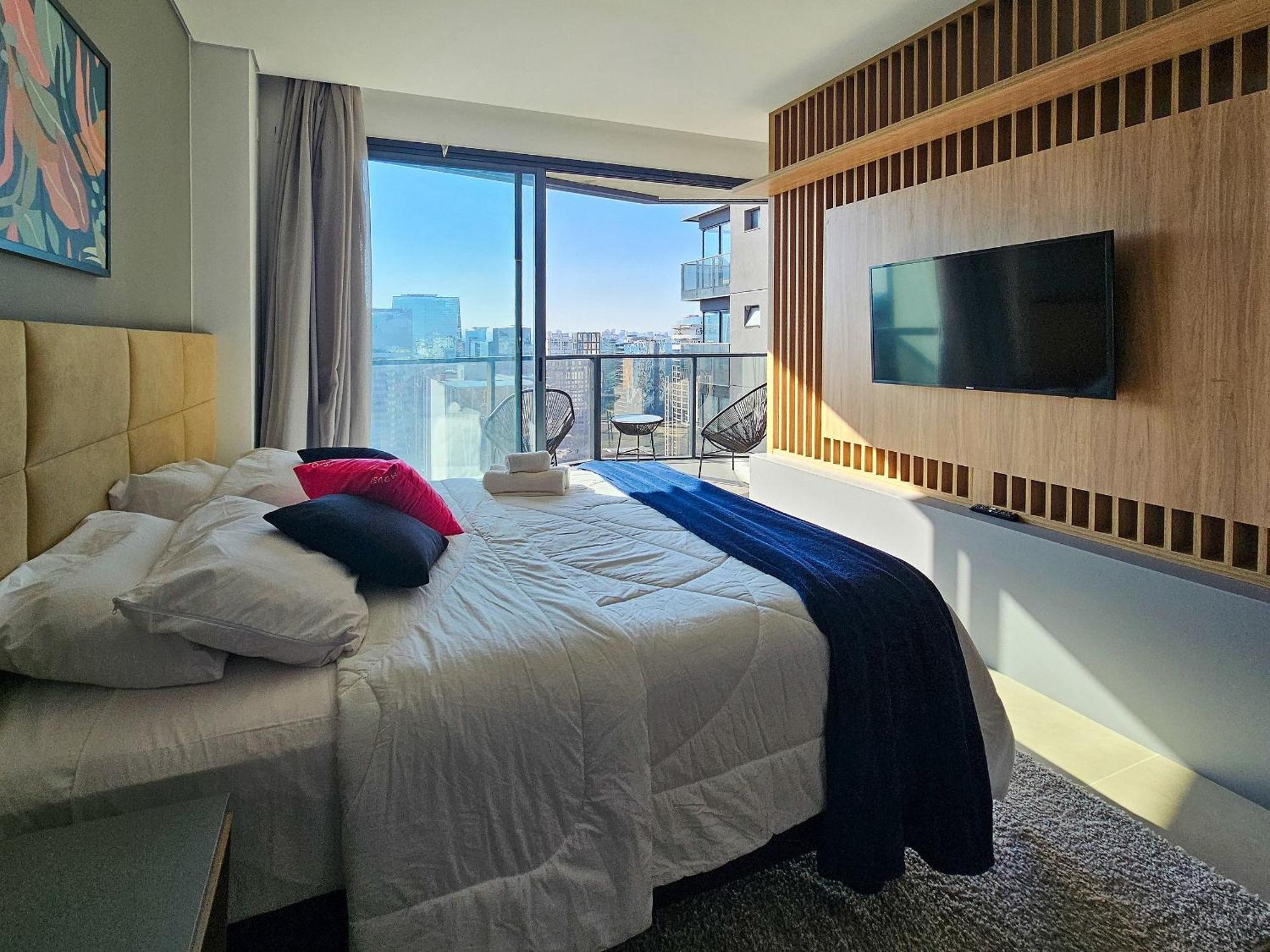 Vn Millenium By Housi Apartment *
