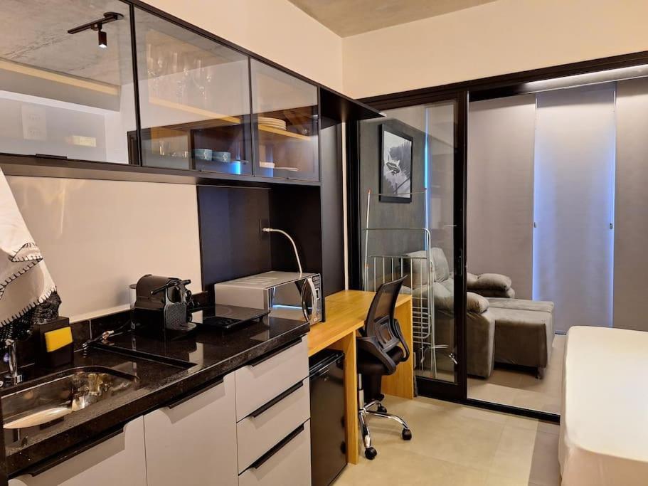 Em Apartment *
