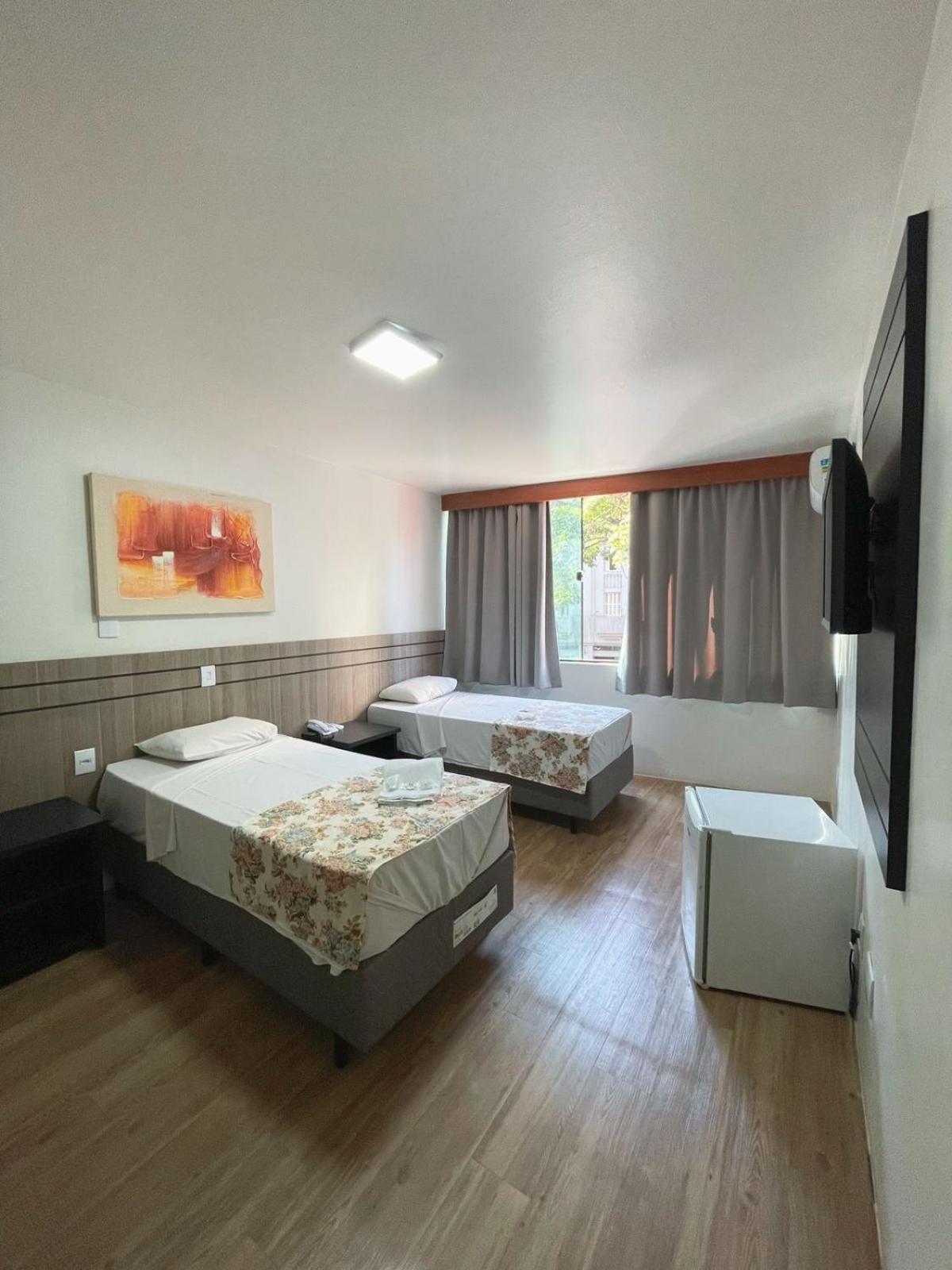 Nacional Express - A 700 Metros Da Rua 25 De Marco Hotel 3*
