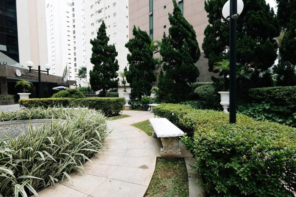 Flat 1712 - 1712 •le Premier Jd. Paulista Apartemen