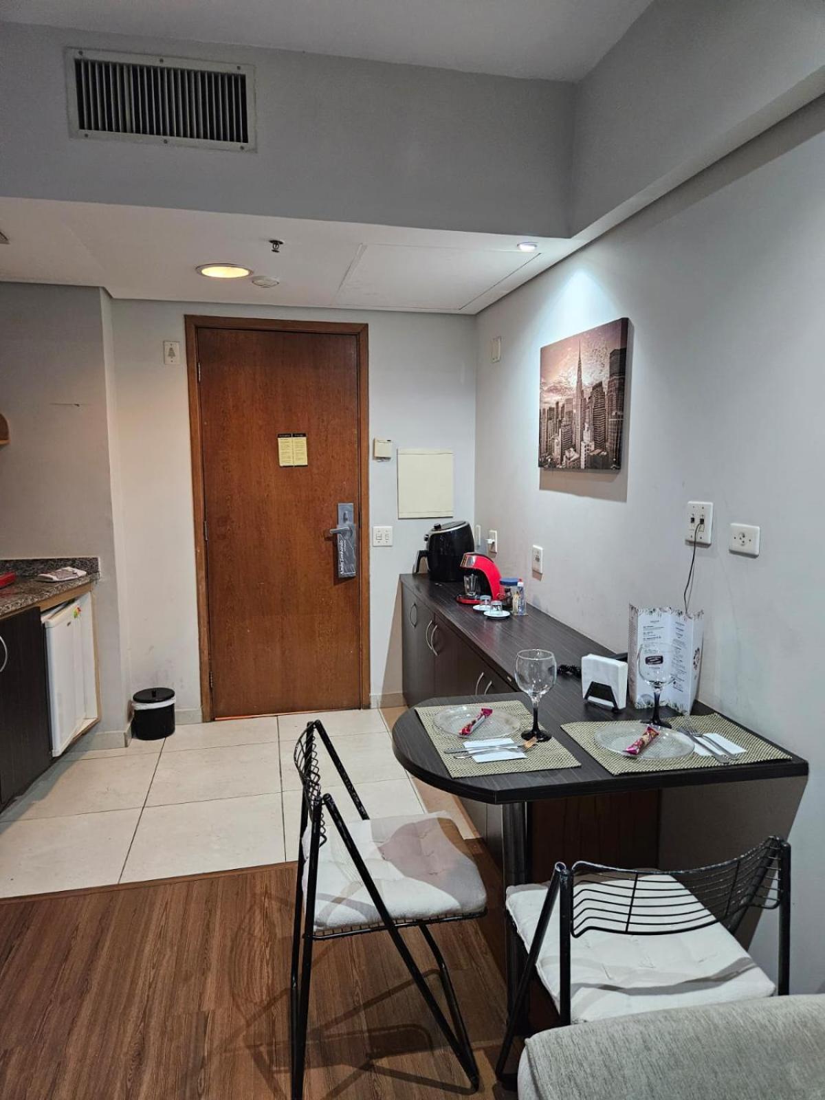 Apartemen Flat Em Na Bela Vista R Maestro Cardim *
