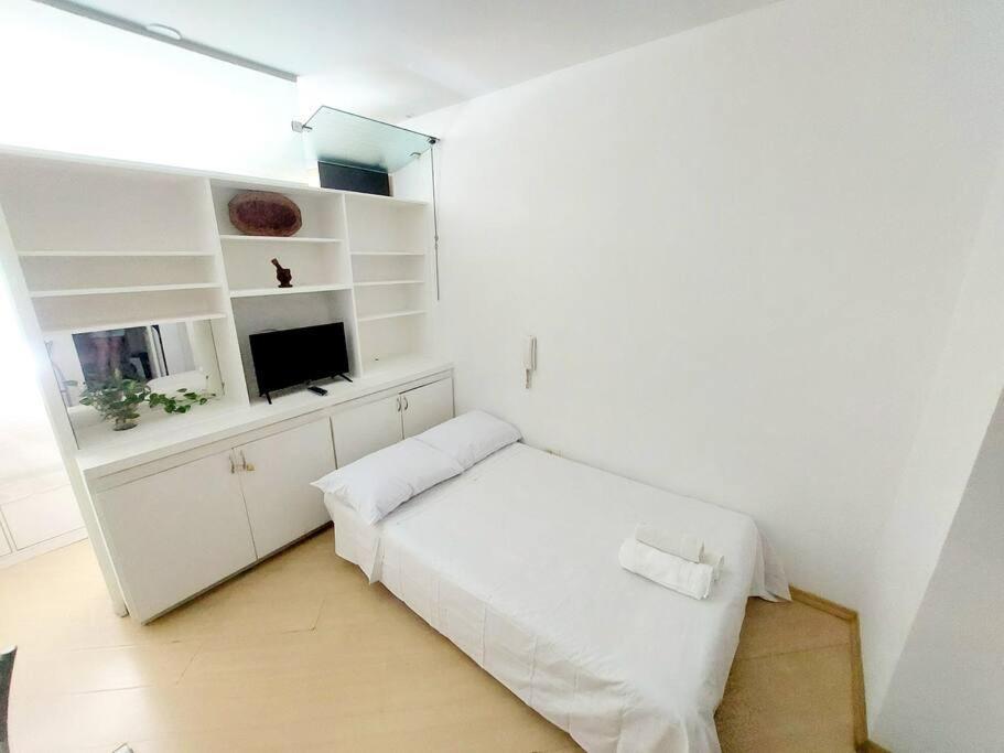 45 Casa Da Vovo Av Paulista X Metro Brigadeiro Pro Matre Wifi 300 Apartment
