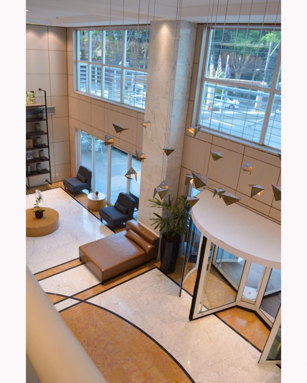 Flat Fabuloso Executivo Verbo Divino Aparthotel
