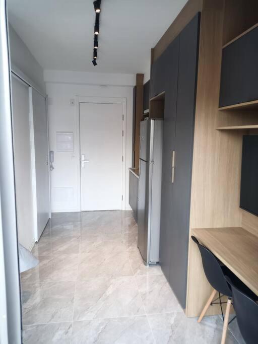 De 25 Metros Do Lado Metro Linha 5 Lilas Apartemen