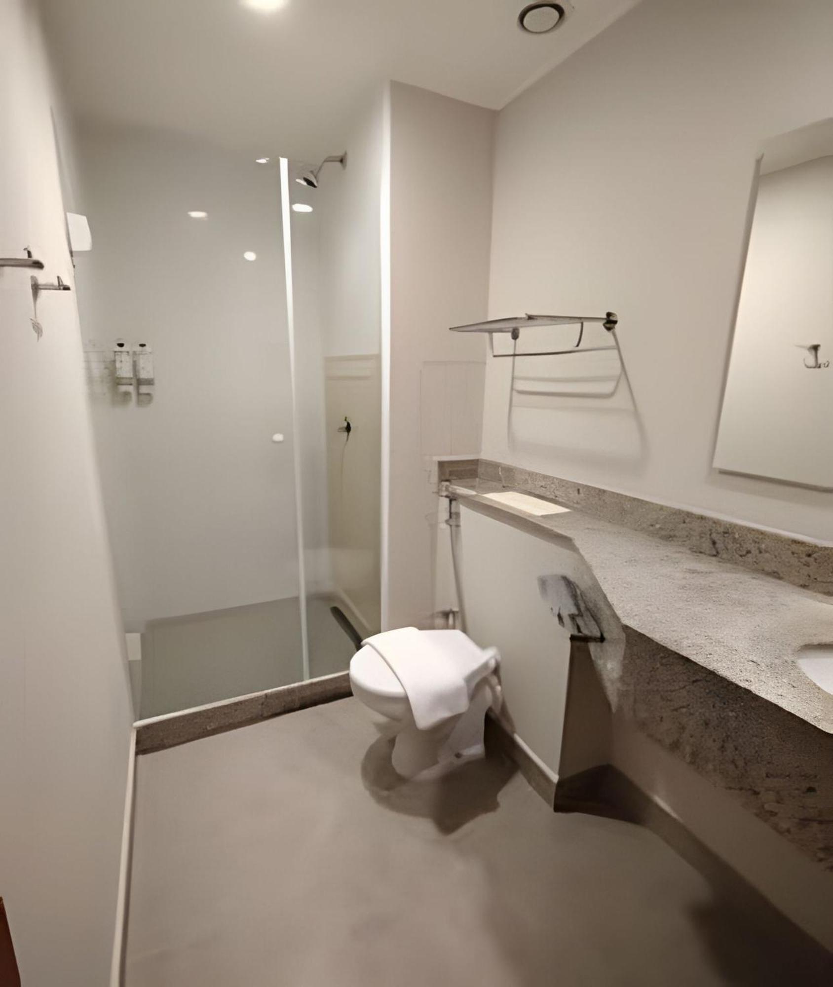 Uh 905 Flat Luxo Mariana *