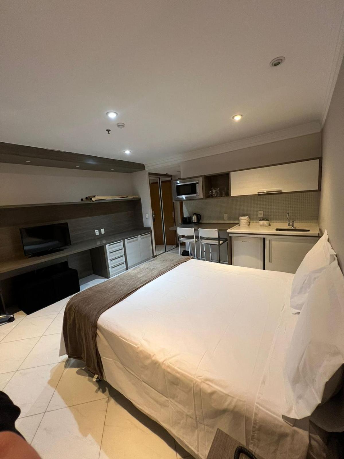 Hotel Aeroporto Congonhas Uh103 4*