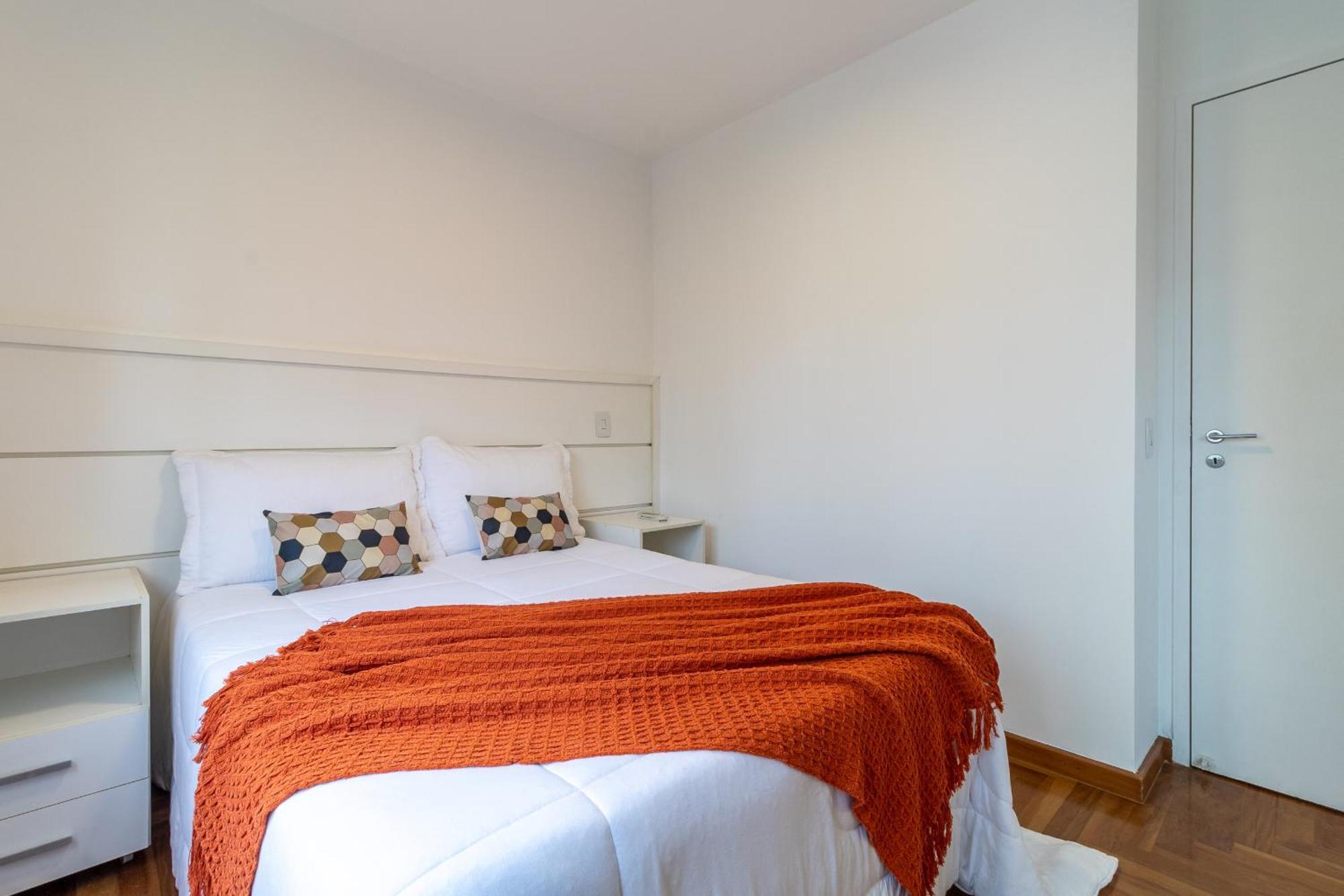 Akile Peixoto Gomide Apartemen Sao Paulo