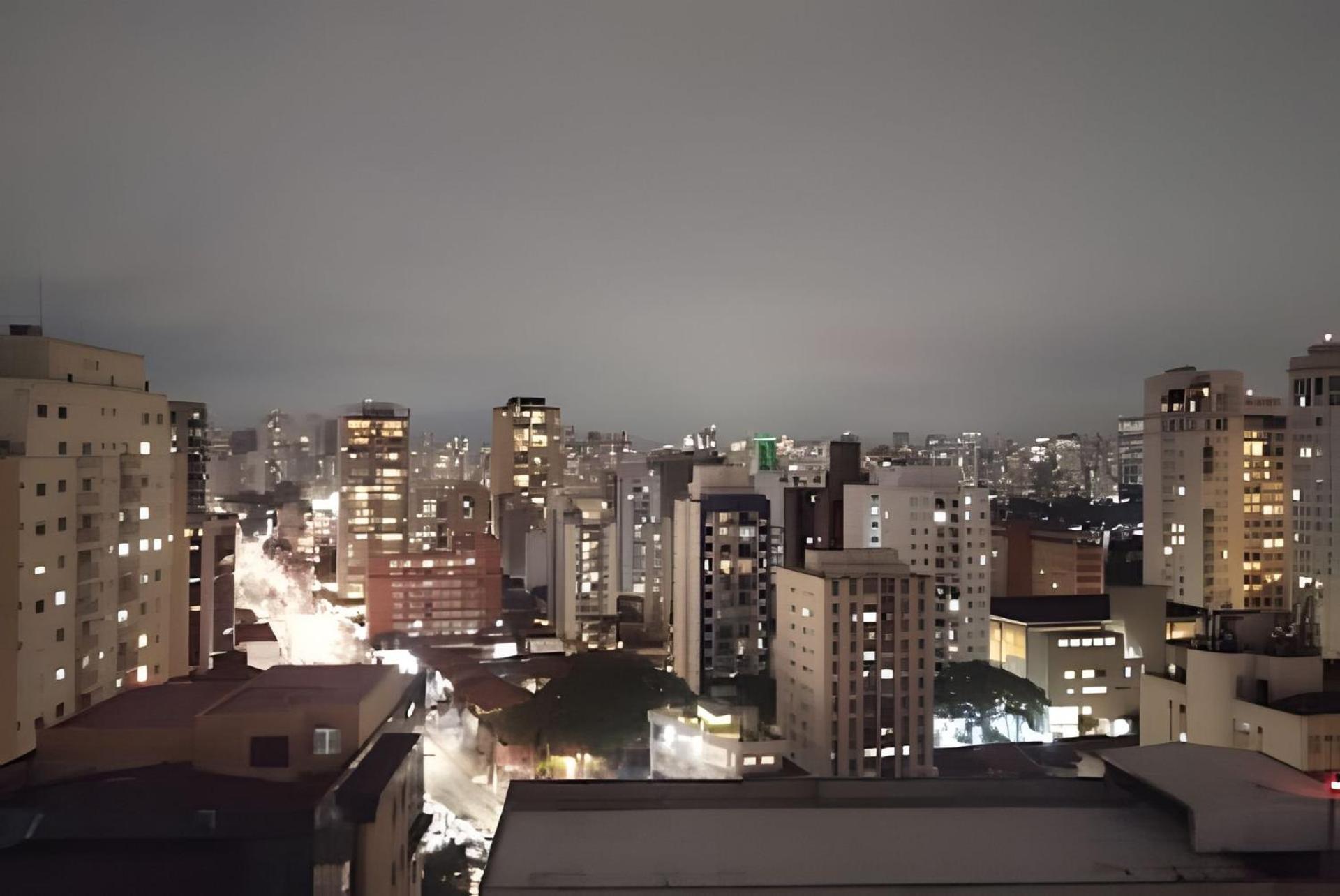 Hotel Uh 508 Flat Moema Av. Rouxinol Sao Paulo